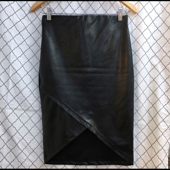 Zara Dresses & Skirts - Zara leather skirt